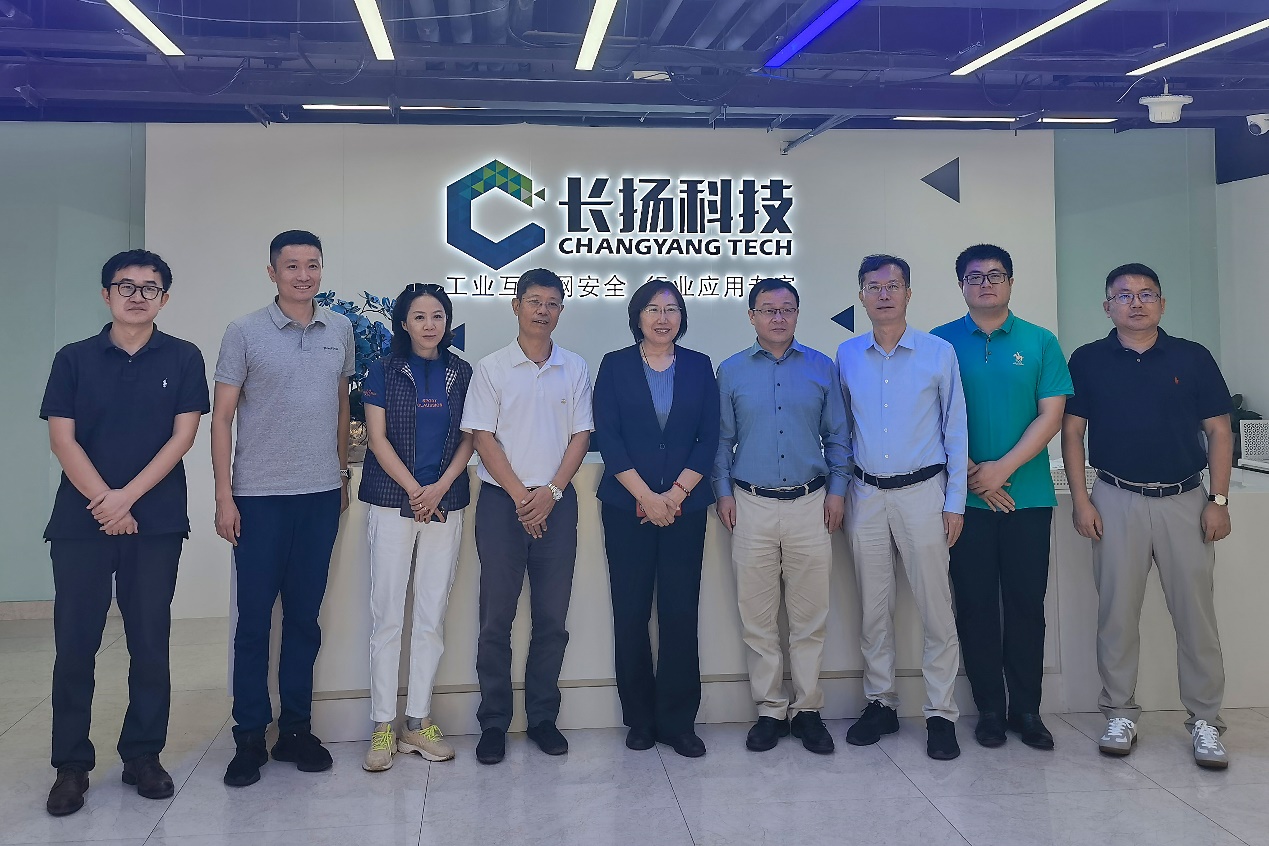 飛諾門陣喜迎國慶，奮進筑夢數(shù)字經(jīng)濟新征程